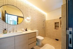 Tanah Merah Besar Lane (D17), Detached #451702901